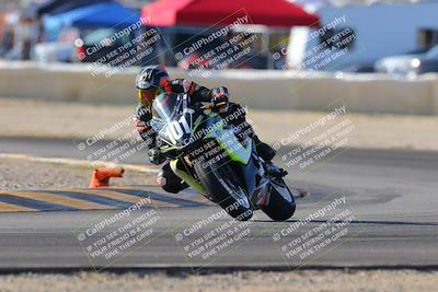 media/Dec-18-2022-SoCal Trackdays (Sun) [[8099a50955]]/Turn 2 (950am)/